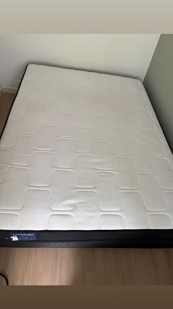 Matelas clair · remise au propre après nettoyage