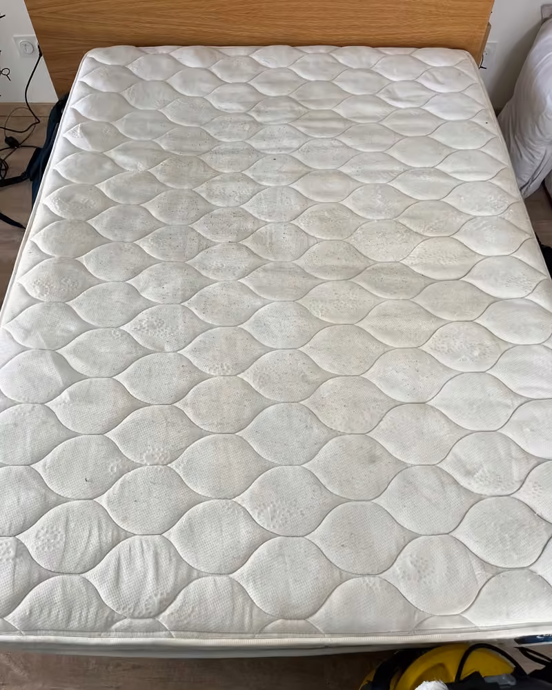 Matelas double · nettoyage en profondeur après nettoyage